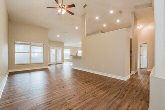 2082 Petit Ct in Apopka, FL - Building Photo - Building Photo