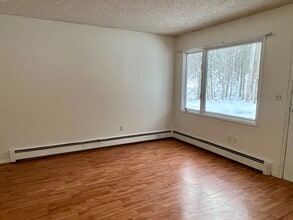 24046 Pillow Cir in Anchorage, AK - Building Photo - Building Photo