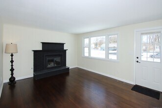 32 Grove Rd, Unit 3067 in North Haven, CT - Building Photo - Building Photo