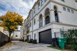 5711 Winsome Ln in Houston, TX - Building Photo