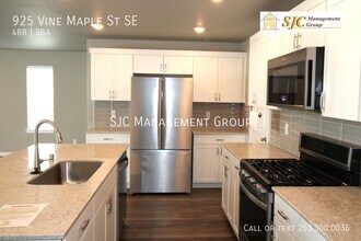 925 Vine Maple St SE in Lacey, WA - Building Photo - Building Photo