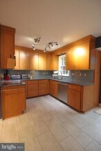 5021 Hayload Ct in Columbia, MD - Building Photo - Building Photo