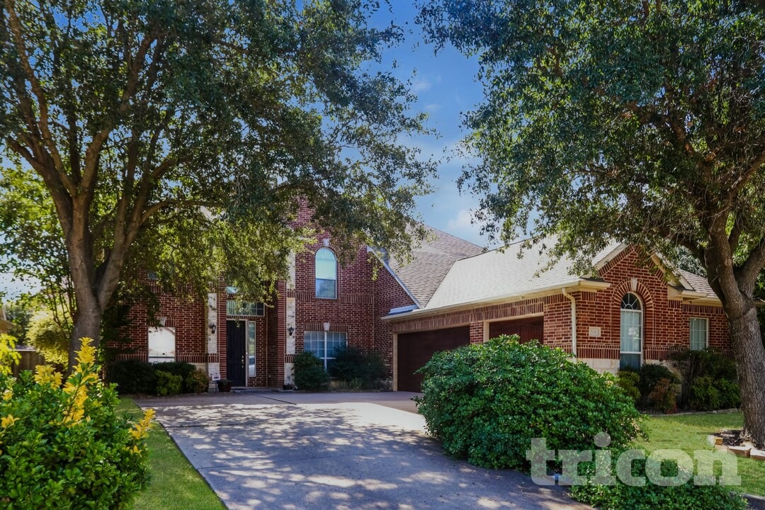 2947 Nadar in Grand Prairie, TX - Building Photo