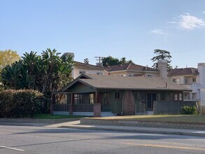 515 N Atlantic Blvd in Alhambra, CA - Foto de edificio - Building Photo