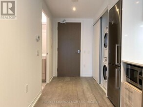 251-1251 Jarvis St in Toronto, ON - Building Photo - Building Photo