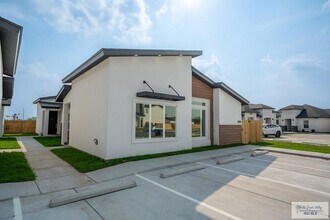 3508 Hidalgo Cir in Brownsville, TX - Building Photo - Building Photo