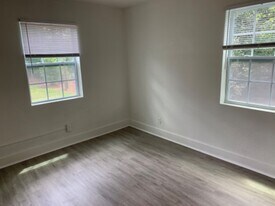 209 Nona Dr, Unit A in Albany, GA - Building Photo