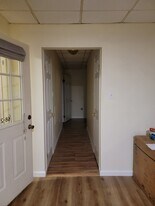 68 S Tulpehocken St in Pine Grove, PA - Building Photo