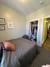 108 Hyde Park Ave, Unit 1083 in Boston, MA - Foto de edificio - Building Photo