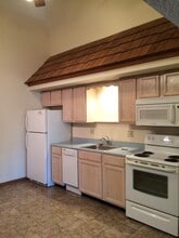 709 Hill Rd in Wernersville, PA - Building Photo - Building Photo