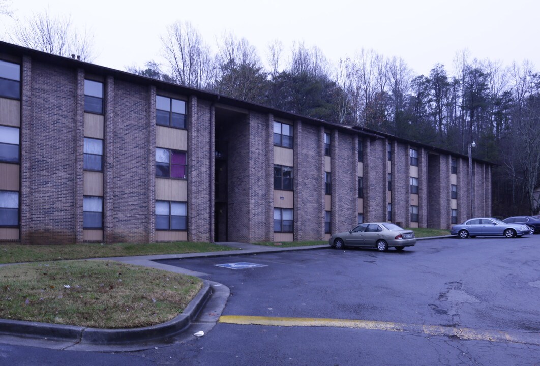 Covenant Village in Knoxville, TN - Foto de edificio