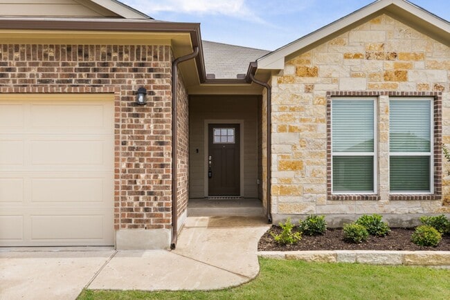 8110 Bridgepointe Dr in Temple, TX - Building Photo - Building Photo