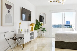 212 West Dr in North Bay Village, FL - Building Photo