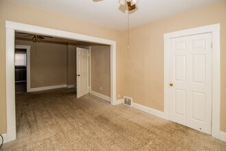 3286 W 84th St in Cleveland, OH - Building Photo - Building Photo