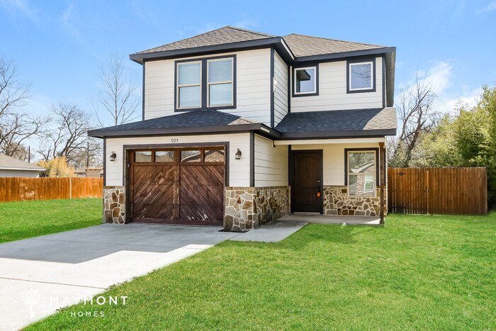 925 Jones St in Greenville, TX - Foto de edificio