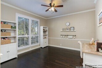 1310 Charlisas Way in San Antonio, TX - Building Photo - Building Photo