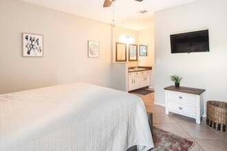 134 Lakepointe Cir in Kissimmee, FL - Building Photo - Building Photo