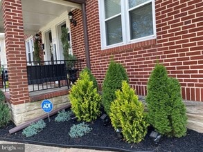 1026 S Beechfield Ave in Baltimore, MD - Building Photo - Building Photo