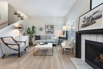 2026 Virginia Ln in West Linn, OR - Building Photo - Building Photo