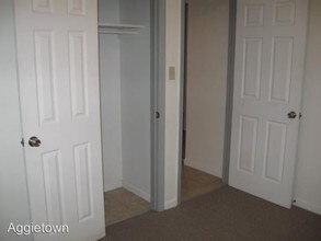 609 W 14th St in Junction City, KS - Building Photo - Building Photo