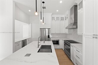 1213 Andora Ave in Coral Gables, FL - Building Photo - Building Photo
