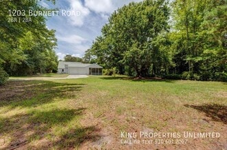 1203 Burnett Rd in Wilmington, NC - Building Photo - Building Photo