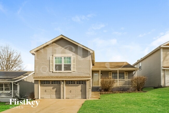 property at 6235 N Hickory Ct