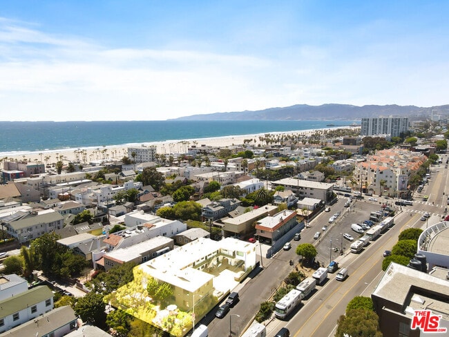 119 Paloma Ave in Los Angeles, CA - Building Photo - Building Photo