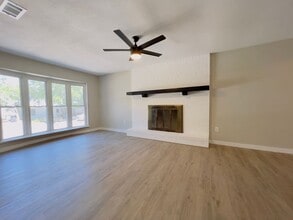 105 Nauert St in Copperas Cove, TX - Foto de edificio - Building Photo