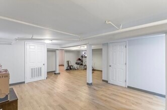 6241 S Troy St in Chicago, IL - Building Photo - Building Photo