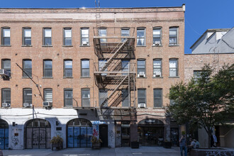 107 N 3rd St in Brooklyn, NY - Building Photo - Building Photo