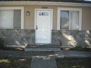 2625 Sextant Ave in Port Hueneme, CA - Building Photo - Building Photo
