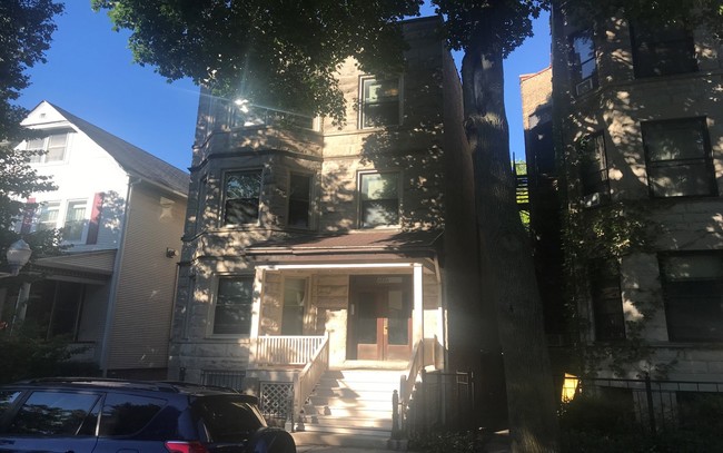 3220 N Clifton Ave in Chicago, IL - Building Photo - Other