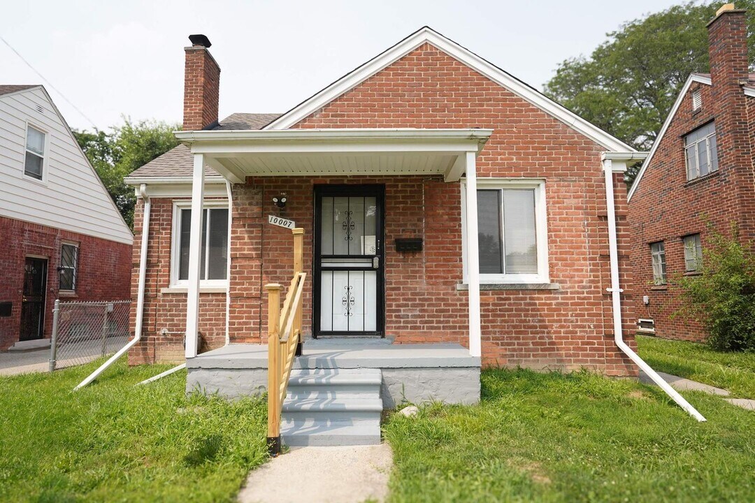 10007 Warwick St in Detroit, MI - Building Photo
