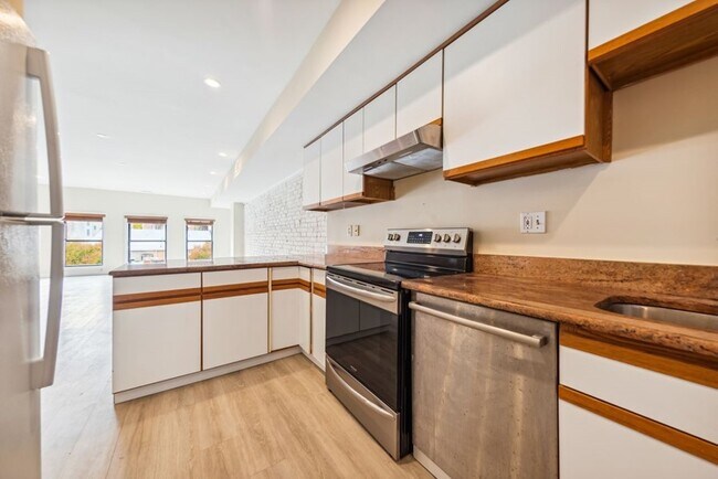 2433 18th St NW in Washington, DC - Foto de edificio - Building Photo