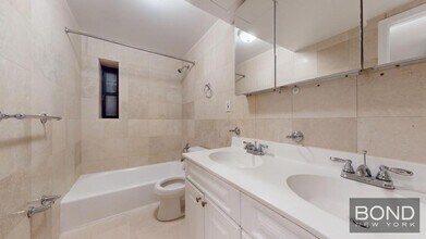 150 E 84th St in New York, NY - Building Photo - Building Photo
