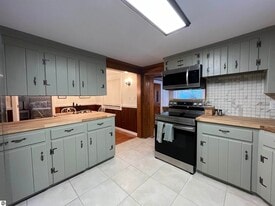 3846 N Four Mile Rd in Traverse City, MI - Building Photo