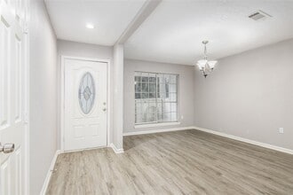 1702 Athens Dr in New Caney, TX - Building Photo - Building Photo