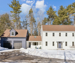 100 Hardy Rd in Falmouth, ME - Foto de edificio - Building Photo