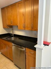 80 Thornton Rd in Brookline, MA - Building Photo - Building Photo