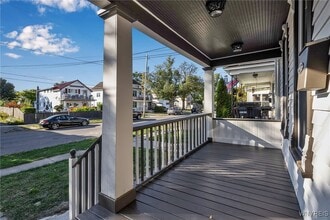2 Dewitt St in Buffalo, NY - Building Photo - Building Photo