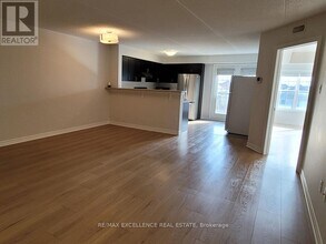 1350 Main St E in Milton, ON - Building Photo - Building Photo