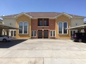 18 Kiwi Ave W in Pharr, TX - Building Photo