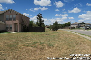 5011 Teall Falls in San Antonio, TX - Building Photo - Building Photo