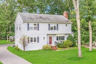 1424 Shafto Rd in Tinton Falls, NJ - Building Photo - Building Photo