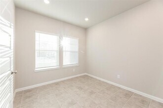 7215 Wilshire Ct in Arcola, TX - Building Photo - Building Photo