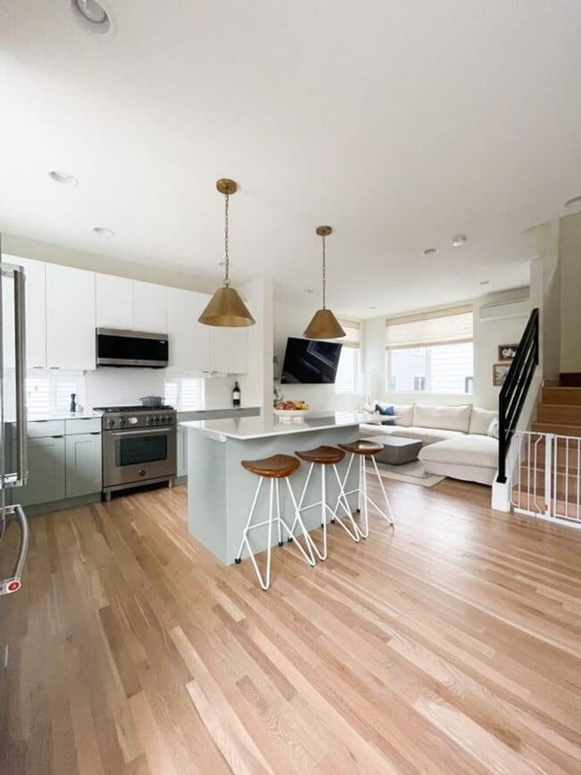 2644 NW 59th St in Seattle, WA - Building Photo - Building Photo