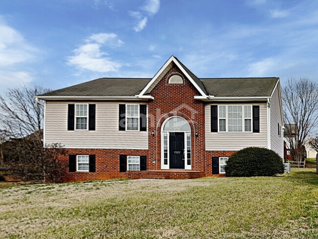 property at 5525 Bridgegate Dr