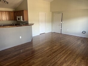 608 River View Dr in New Castle, CO - Building Photo - Building Photo