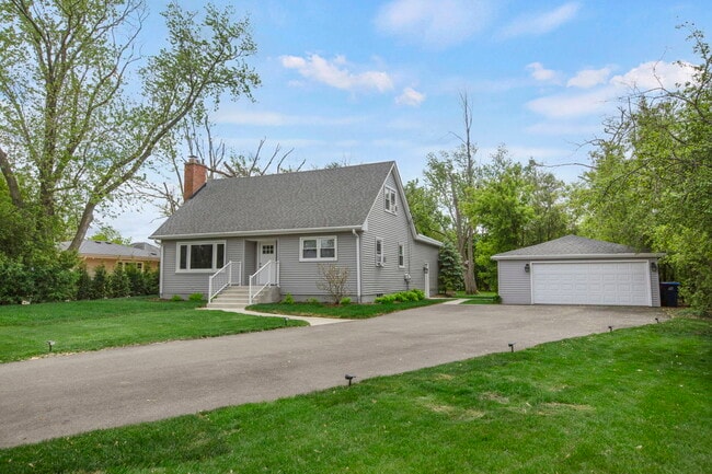 4001 Walters Ave in Northbrook, IL - Building Photo - Building Photo